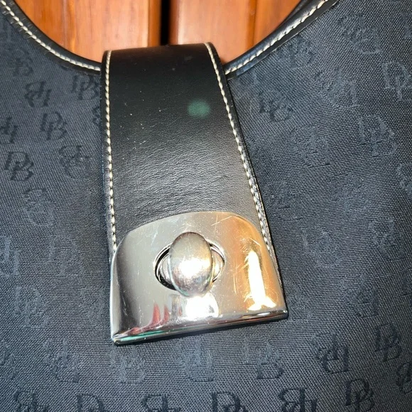 Authentic Black Dooney & Bourke Signature Hobo Purse - Picture 2 of 8